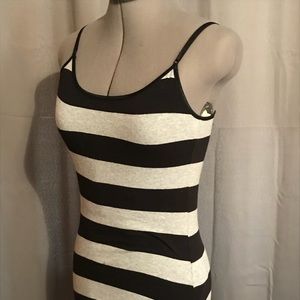 Zenana outfitters tank top size large